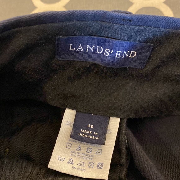Lands End Navy pleat front pants waist 46 waist x 27.5 inseam - Picture 3 of 4